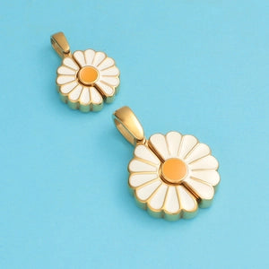 Pendentifs marguerite dorés émail blanc et orange DIY